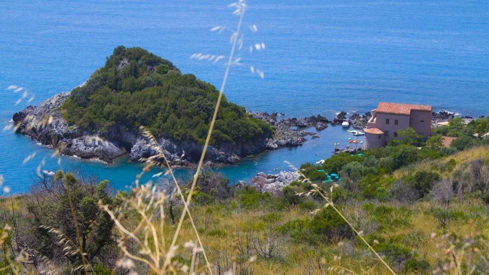 Апартаменти Un Capriccio - Ginepro Aieta Екстер'єр фото